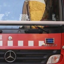 Incendio en cocina de A Coruña causa atención médica por humo inhalado