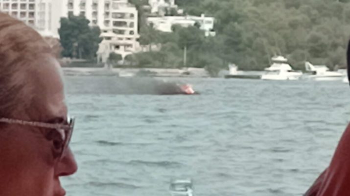 Incendio en moto acuática en Talamanca