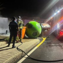 Incendio en Tinajo: bomberos intervienen