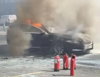 Incendio en un coche en Pocomaco, A Coruña: importancia de la prevención