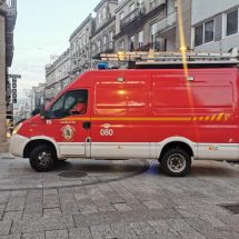 Incendio en Vigo deja a tres intoxicados tras arder un colchón