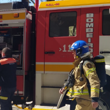 Casa en Aguiño arde tras olvidar una sartén al fuego de la cocina