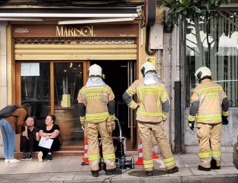 Incendio en Oviedo: un bar de la calle González Besada reabre el debate