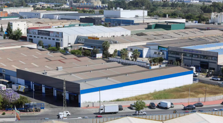 Polígonos industriales en Andalucía: el 90% carece de equipamientos esenciales