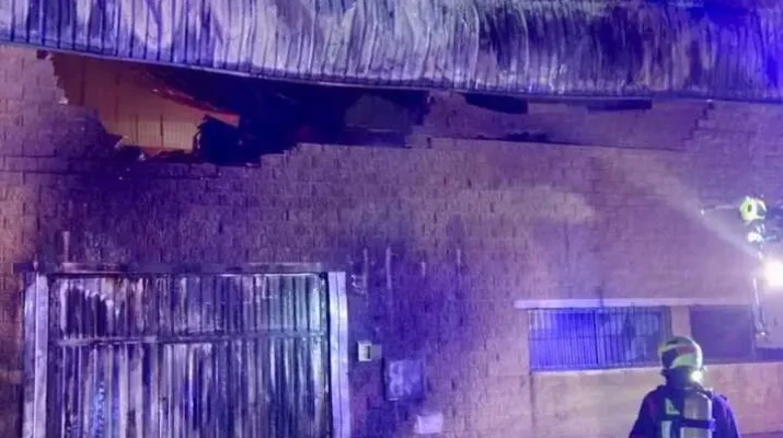 Incendio en naves industriales de Casabermeja: una llamada urgente a reforzar la seguridad.