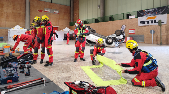 Bomberos de España se forman en rescate y extinción de incendios en vehículos eléctricos: Madrid impulsa la preparación