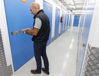 Nuevas exigencias urbanas: cómo la actualización del Código Técnico refuerza la seguridad contra incendios en viviendas y trasteros.