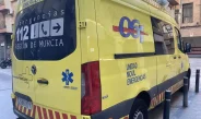 Fuego en un bar de Caravaca de la Cruz: Tres personas resultan heridas. Detalles del suceso y respuesta inmediata de los equipos de emergencia.