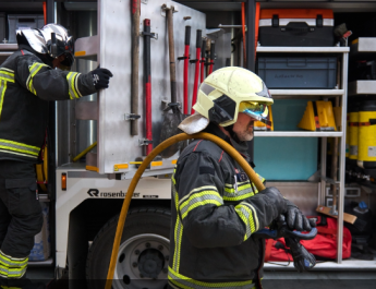 Local de hostelería en llamas y fuga de gas en el Casco Viejo: actuación rápida de bomberos