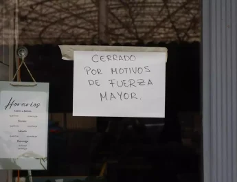 Tres incendios registrados en distintos restaurantes de Zaragoza. Intervenciones simultáneas ponen el foco en la seguridad.