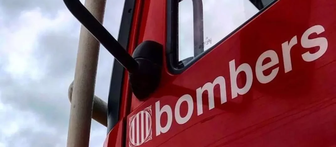 Confinamiento en el polígono industrial de Valls tras un incendio en una planta química. Incendio en Valls