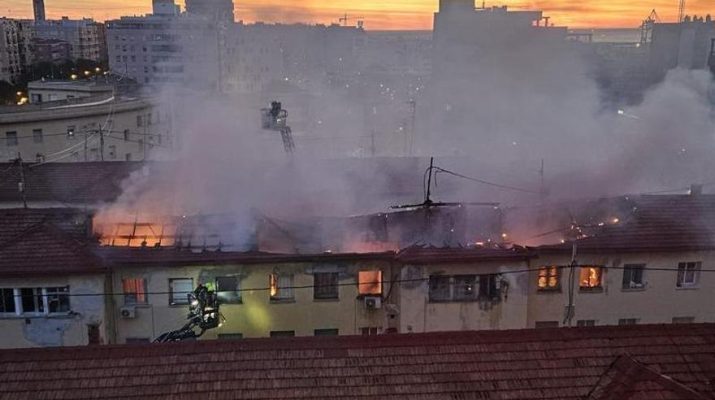 Incendio en Alicante obliga al desalojo de 25 familias y deja 10 intoxicados por humo