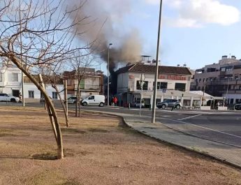 Incendio en la cocina de un restaurante de Córdoba: un aviso urgente sobre la seguridad en cocinas profesionales. Intervención de los servicios